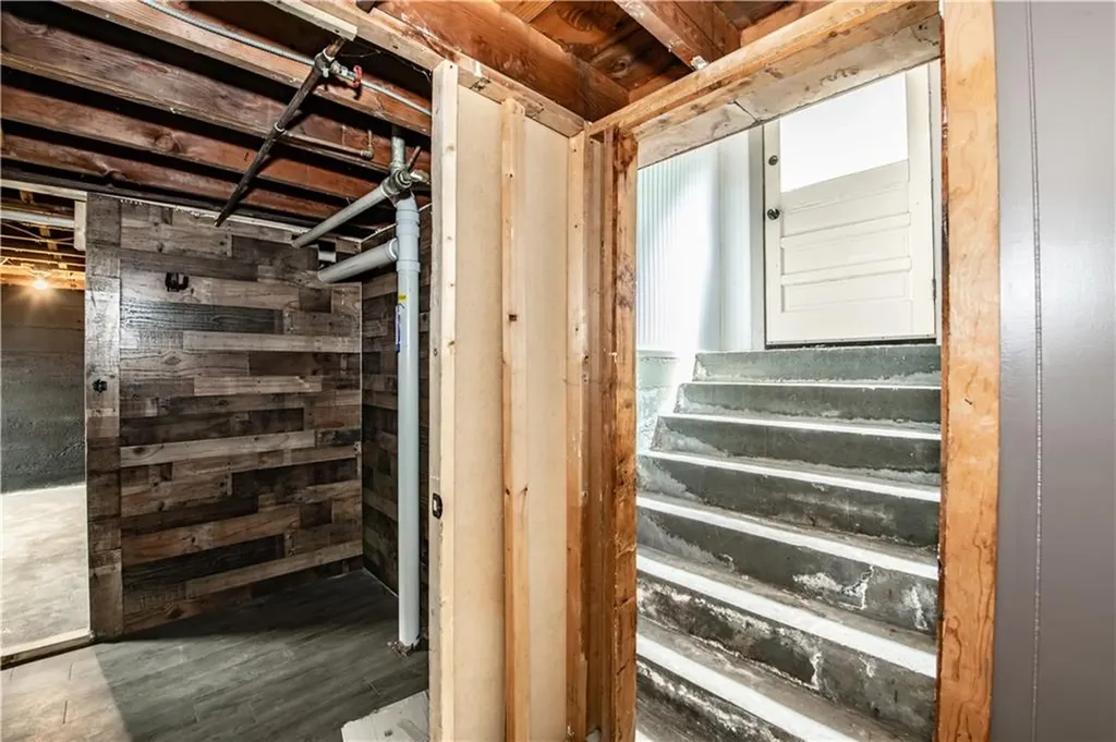 75 Knotty Oak Road Coventry RI 02816