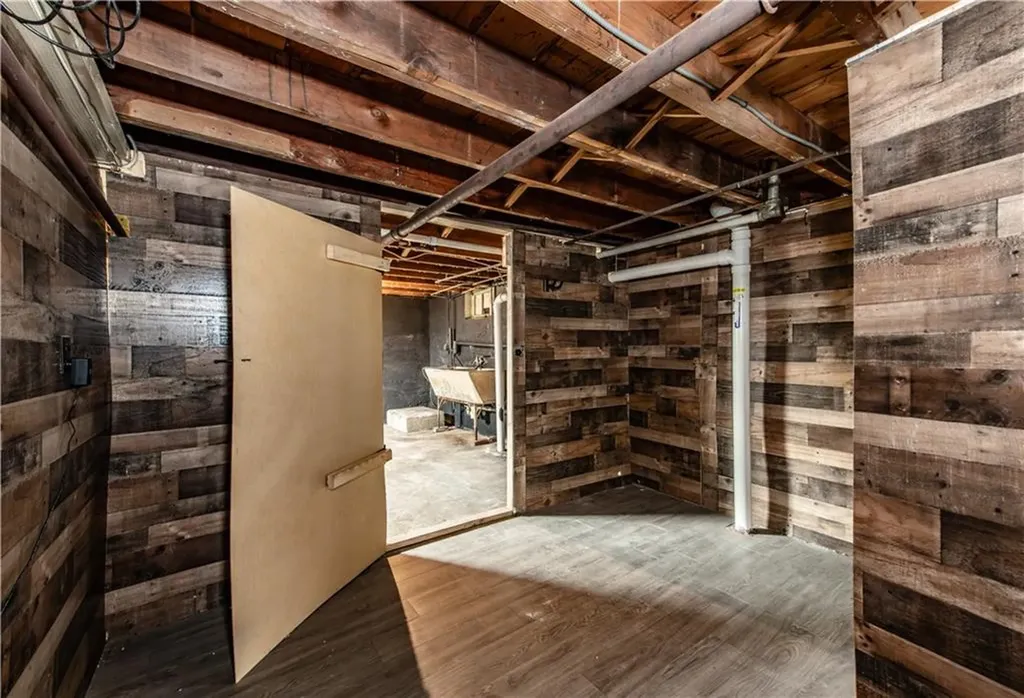 75 Knotty Oak Road Coventry RI 02816