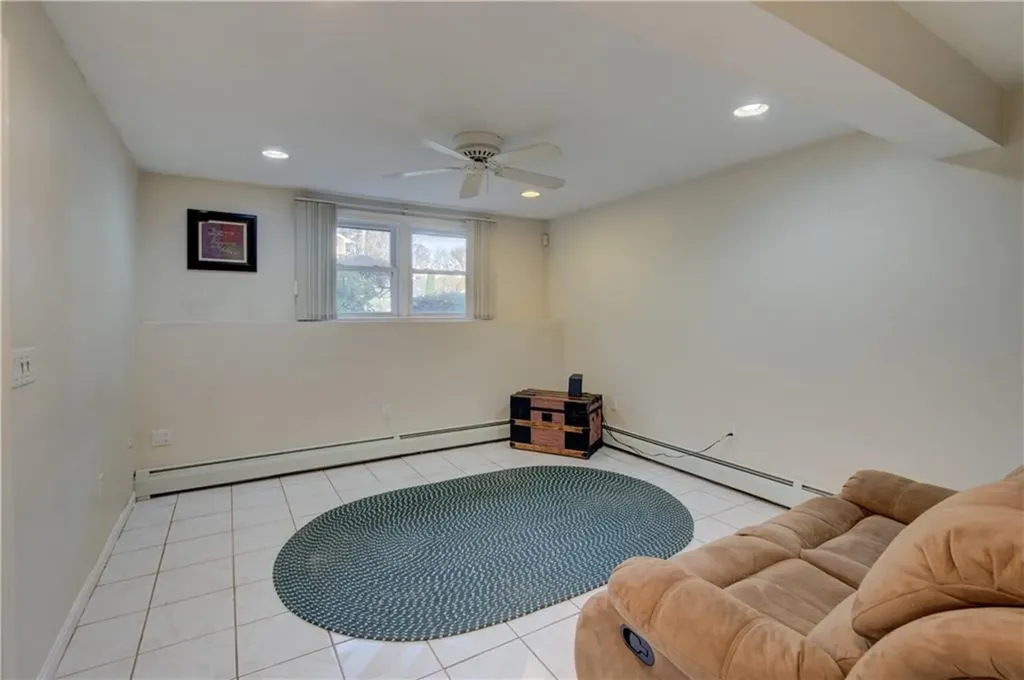 60 North Street Cranston RI 02920