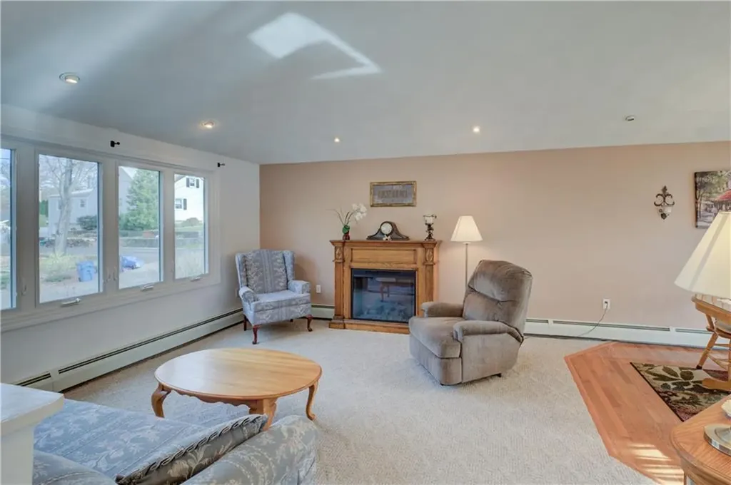 60 North Street Cranston RI 02920