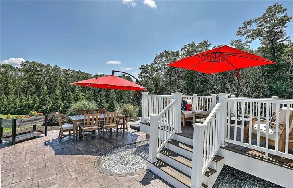 1 West Farm Road Smithfield RI 02917