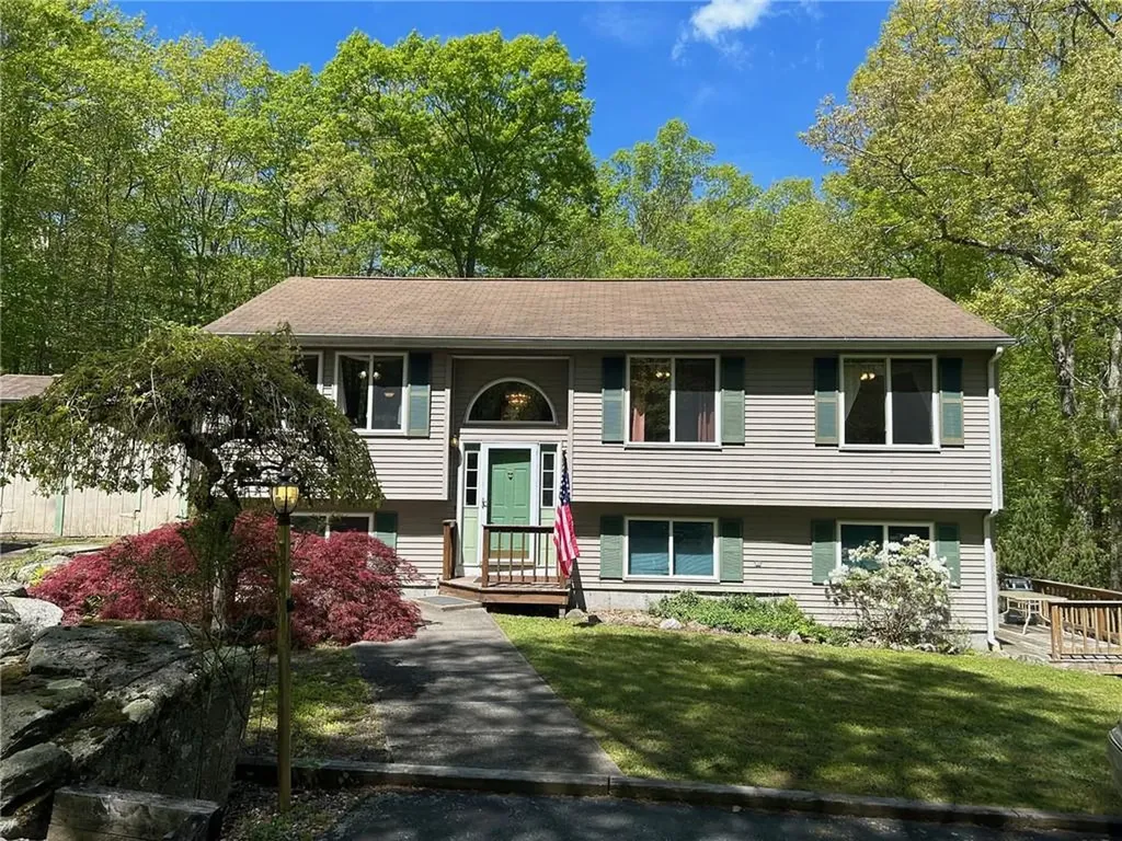 630 Whaley Hollow Road Coventry RI 02816