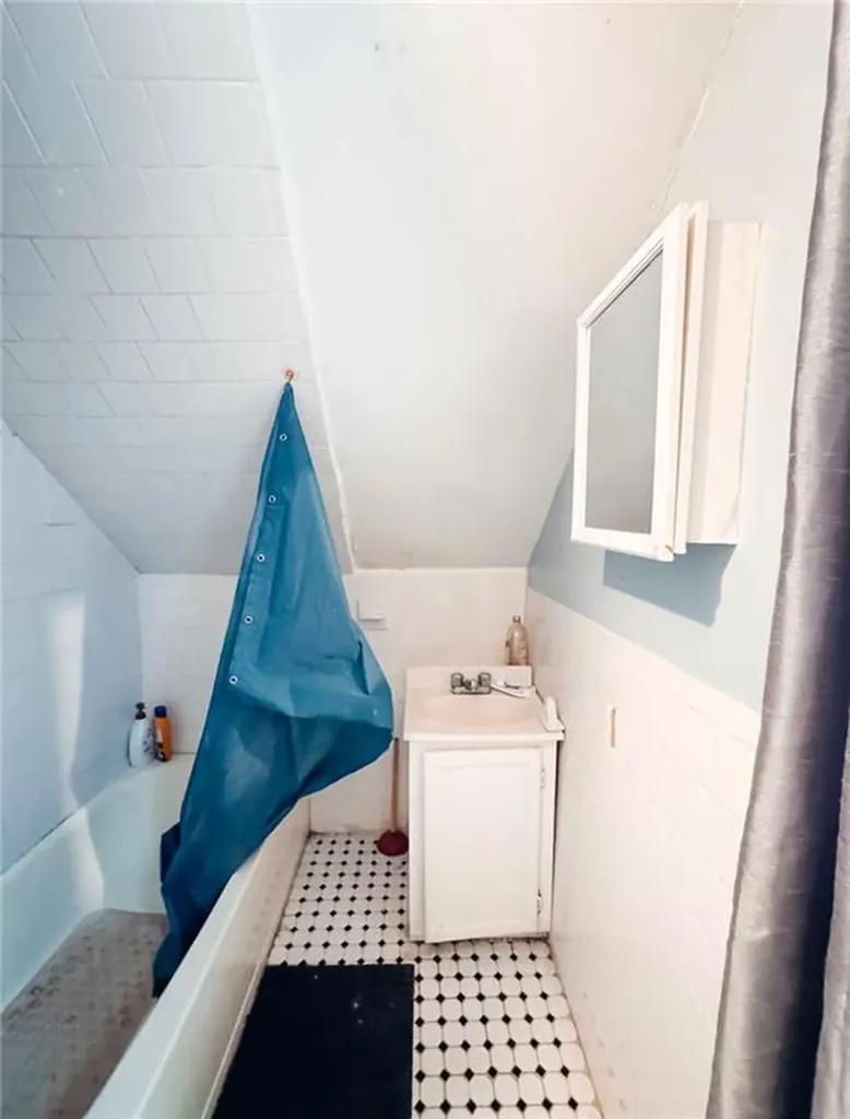 45 47 Ayrault Street Providence RI 02908