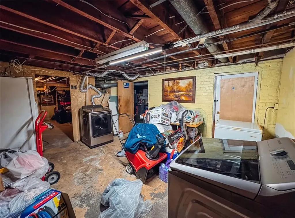 45 47 Ayrault Street Providence RI 02908