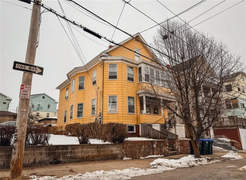45 47 Ayrault Street Providence RI 02908