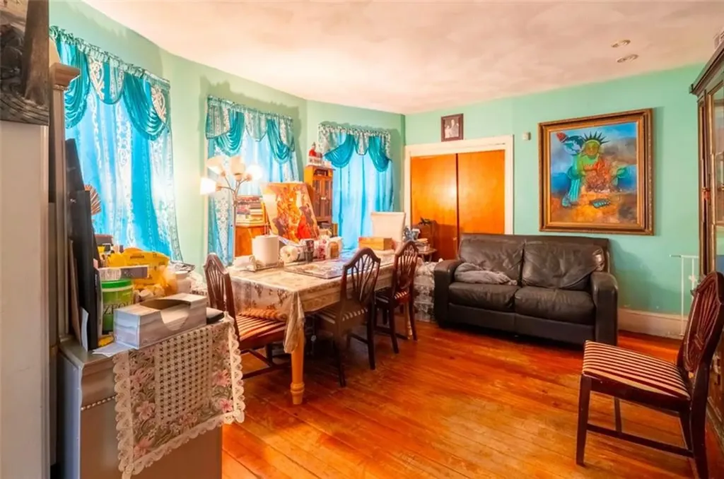45 47 Ayrault Street Providence RI 02908