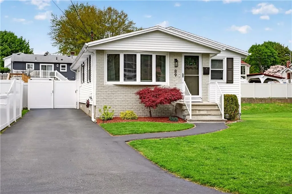 89 Royal Avenue Cranston RI 02920