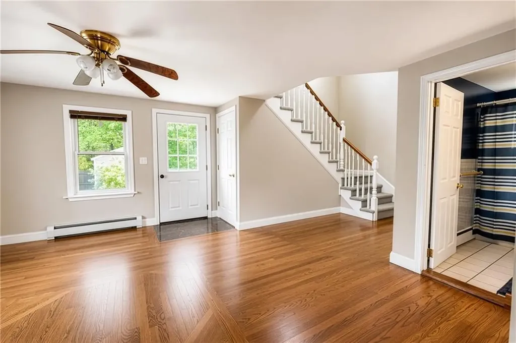 65 Redland Avenue East Providence RI 02916