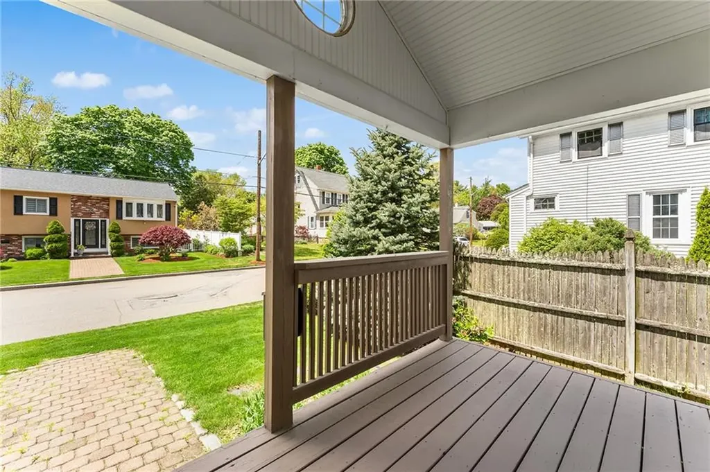 65 Redland Avenue East Providence RI 02916