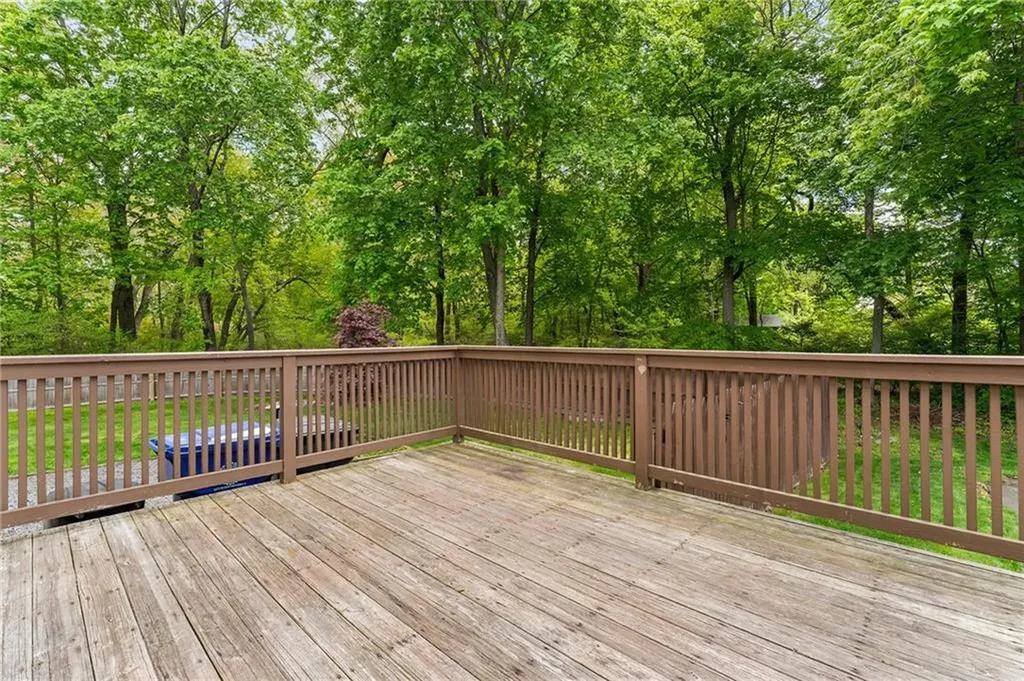 65 Redland Avenue East Providence RI 02916