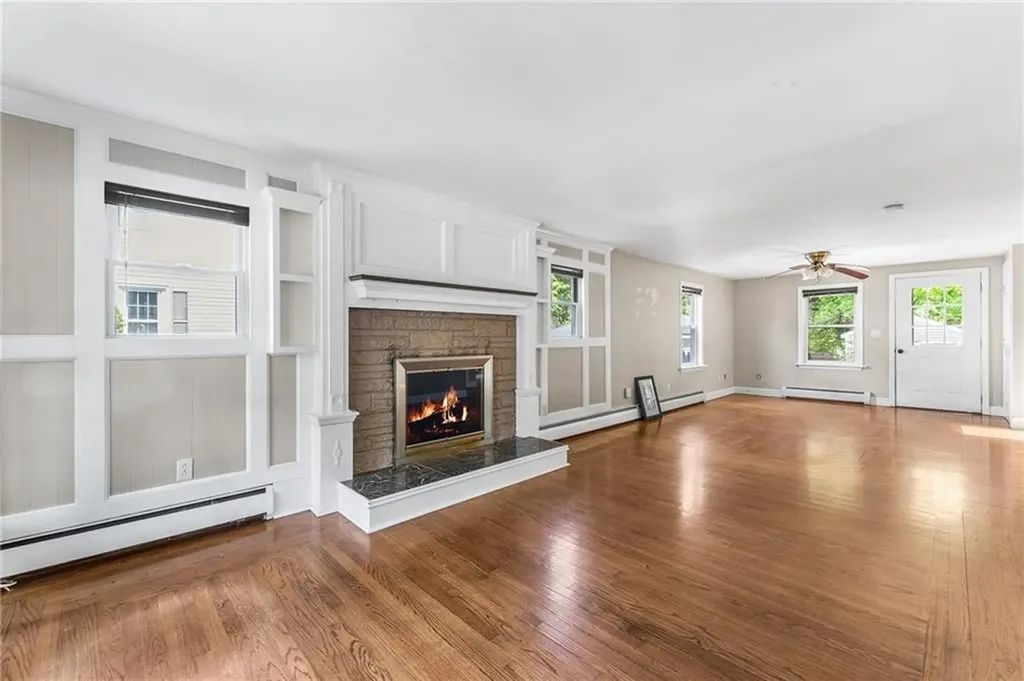 65 Redland Avenue East Providence RI 02916