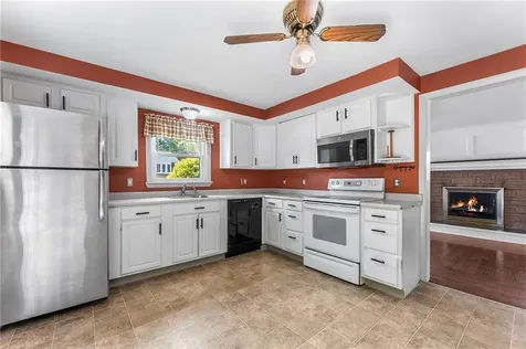 65 Redland Avenue East Providence RI 02916