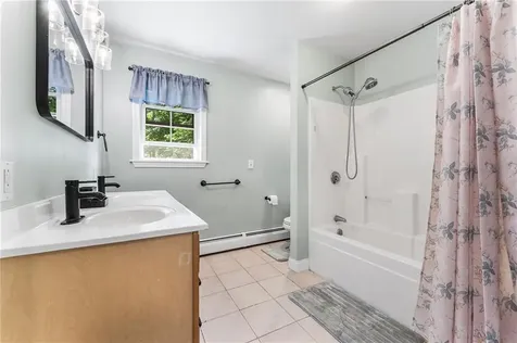 65 Redland Avenue East Providence RI 02916