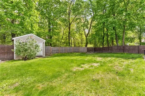65 Redland Avenue East Providence RI 02916