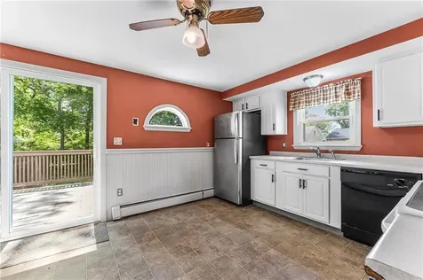 65 Redland Avenue East Providence RI 02916