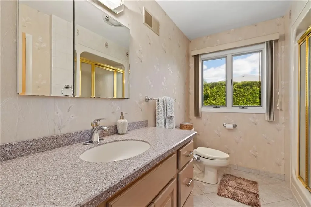 27 Alpine Estates Drive Cranston RI 02921