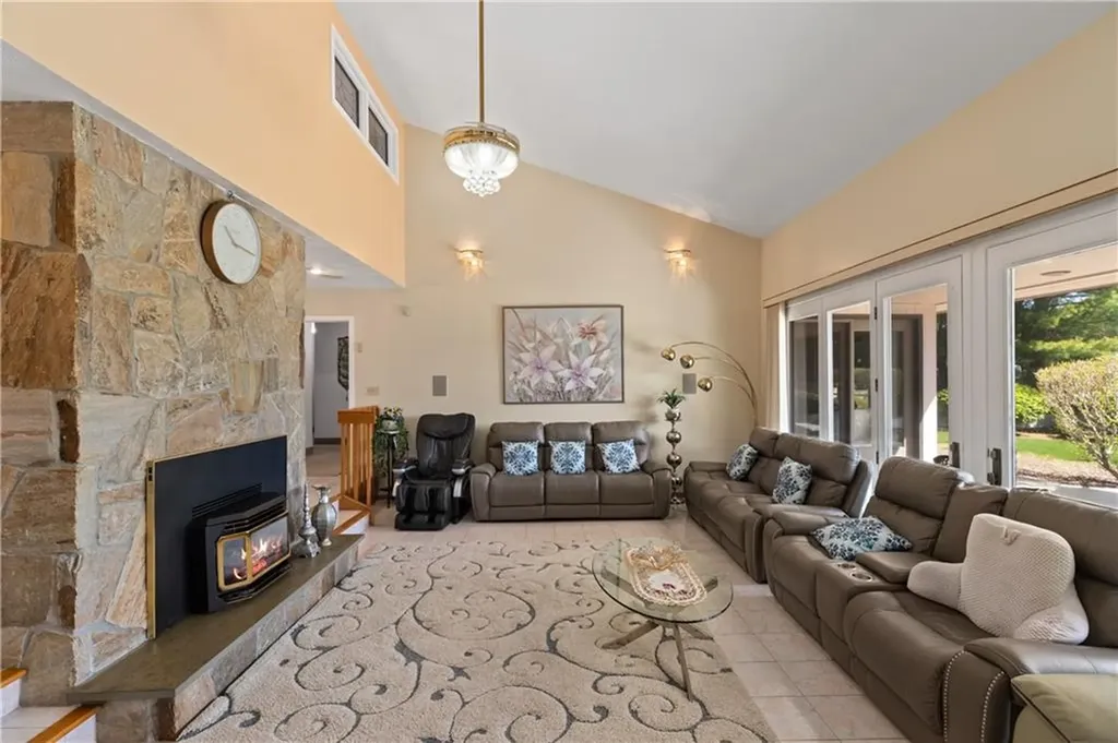 27 Alpine Estates Drive Cranston RI 02921