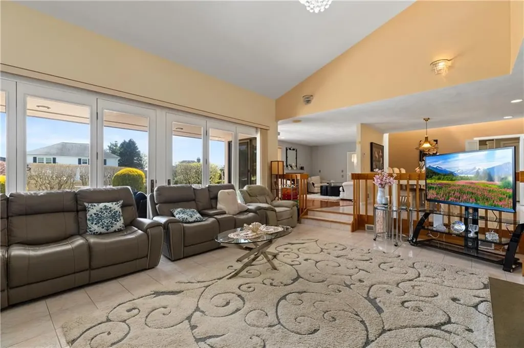 27 Alpine Estates Drive Cranston RI 02921