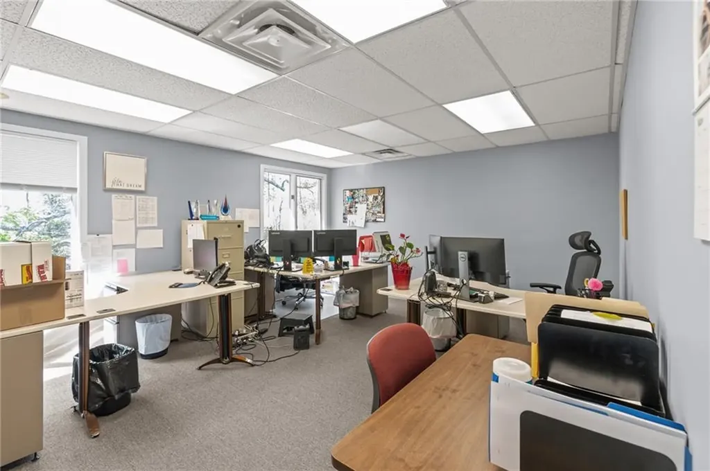 33 College Hill Road Warwick RI 02886
