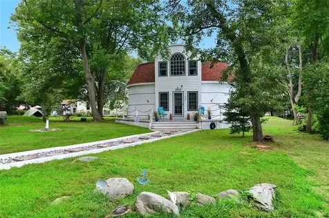 0 Bayberry Road Portsmouth RI 02871