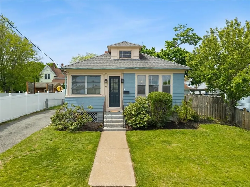 41 Ash Avenue Cranston RI 02910