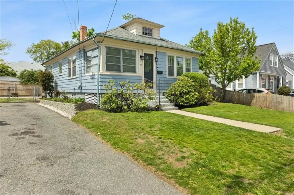 41 Ash Avenue Cranston RI 02910