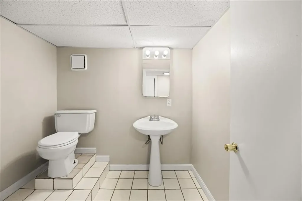 41 Ash Avenue Cranston RI 02910