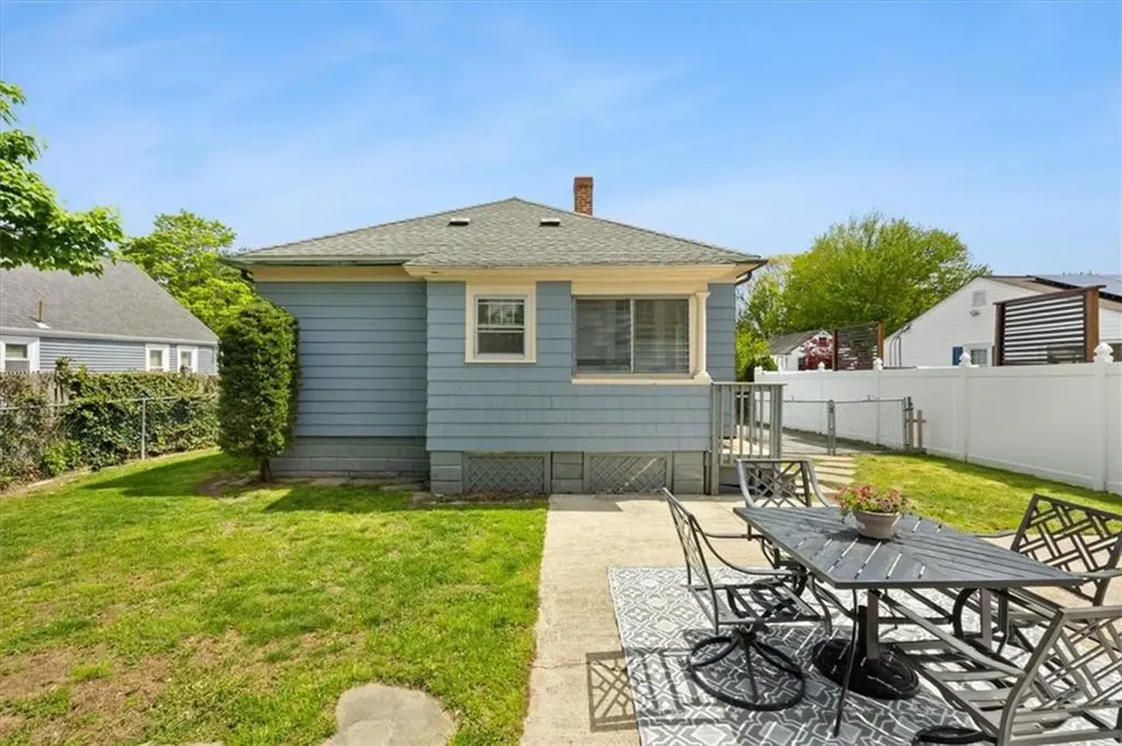 41 Ash Avenue Cranston RI 02910