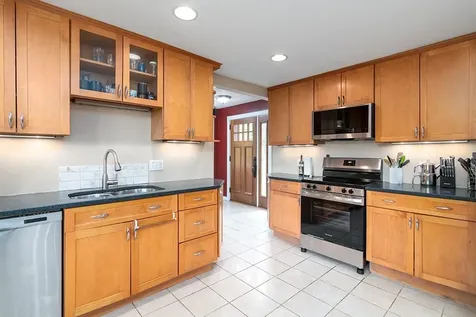 17 Briar Lane South Kingstown RI 02881
