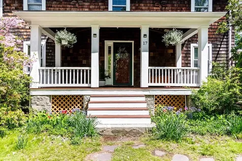 17 Briar Lane South Kingstown RI 02881