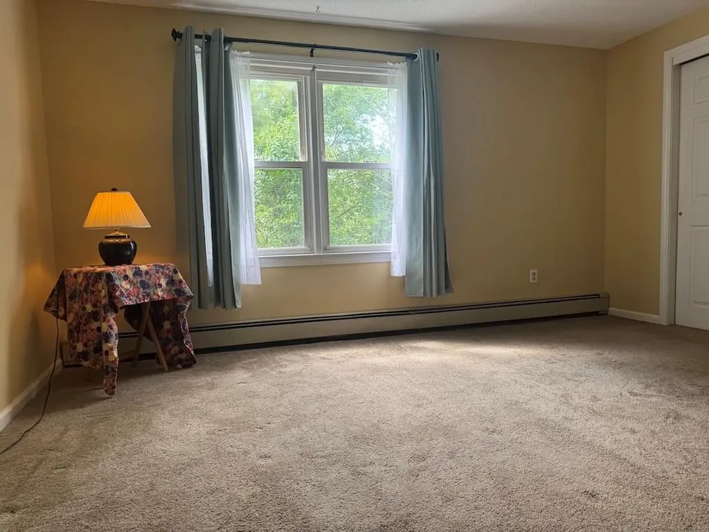 283 Privilege Street Woonsocket RI 02895