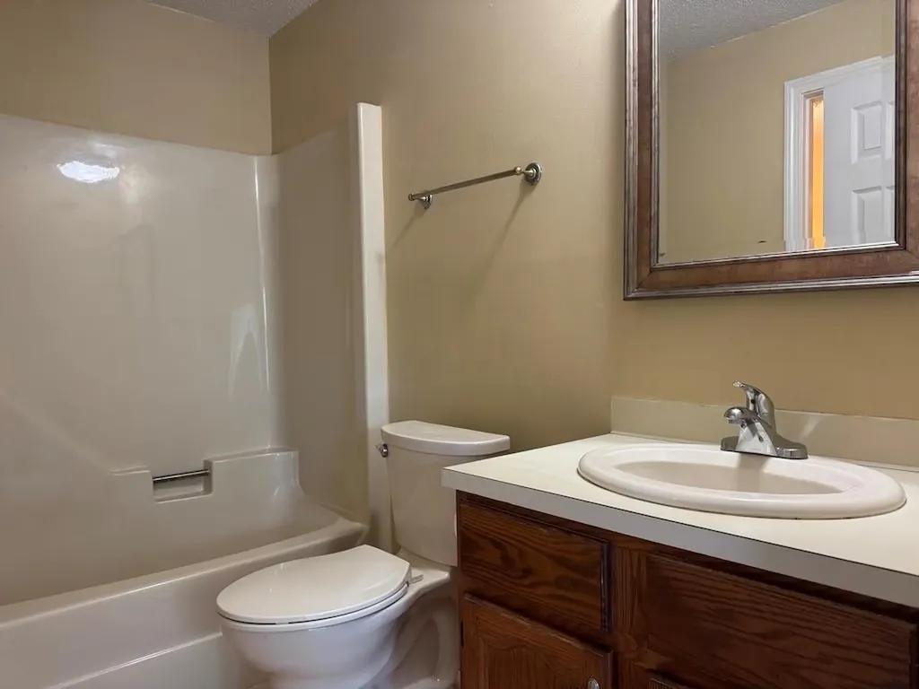 283 Privilege Street Woonsocket RI 02895
