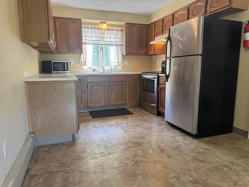 283 Privilege Street Woonsocket RI 02895