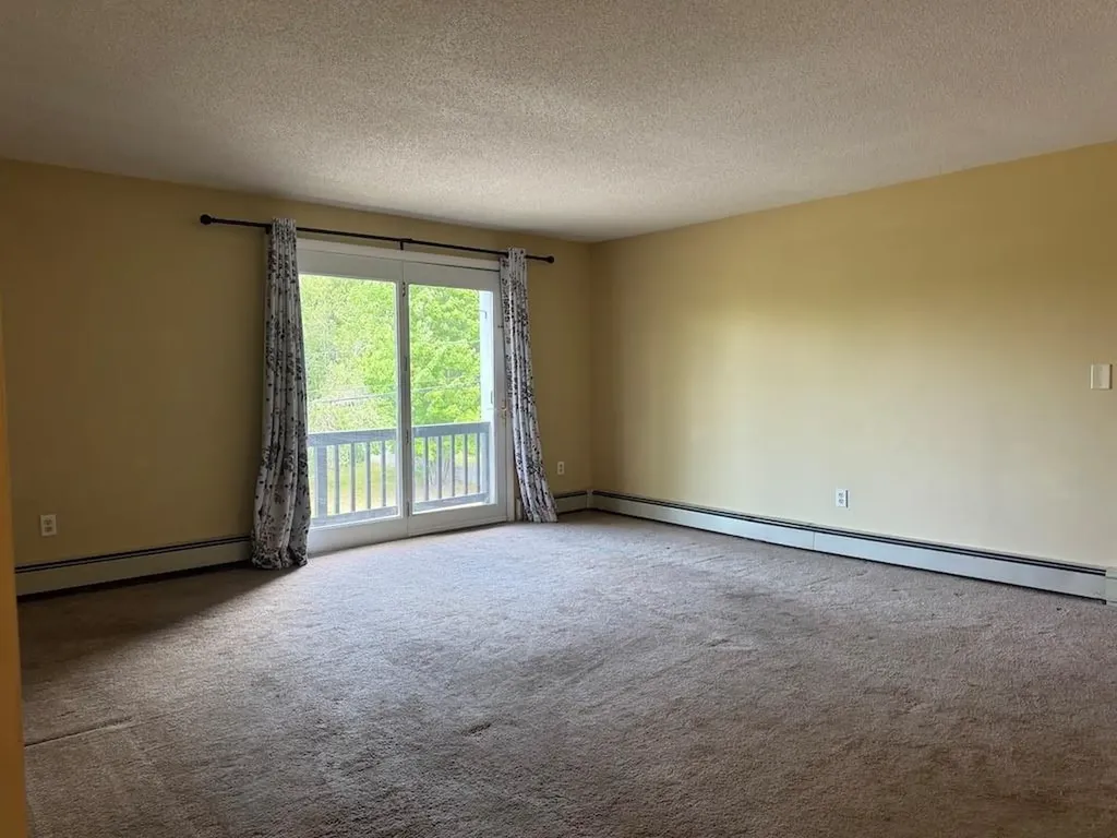 283 Privilege Street Woonsocket RI 02895