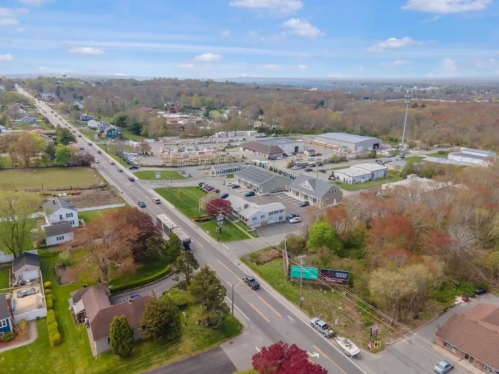 555 Metacom Avenue Bristol RI 02809