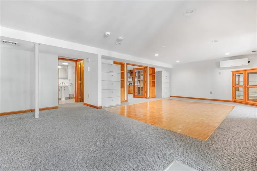 555 Metacom Avenue Bristol RI 02809