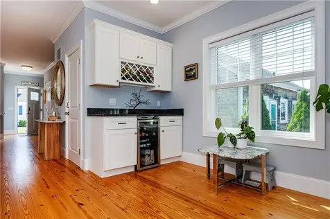19 Eustis Avenue Newport RI 02840