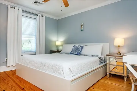 19 Eustis Avenue Newport RI 02840
