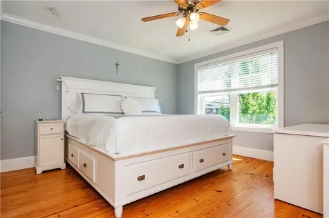 19 Eustis Avenue Newport RI 02840