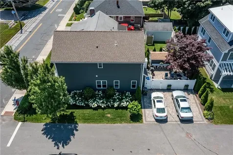 19 Eustis Avenue Newport RI 02840