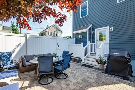 19 Eustis Avenue Newport RI 02840