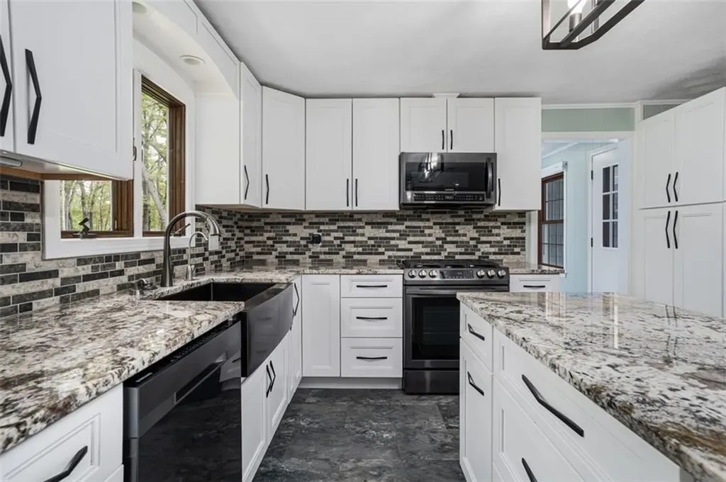 209 Vancouver Avenue Warwick RI 02886