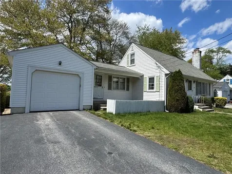 60 Coldbrook Drive Cranston RI 02920