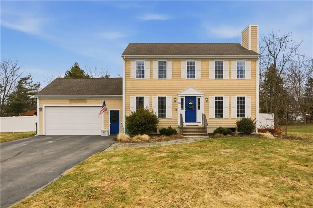 18 Etelvina Court Bristol RI 02809