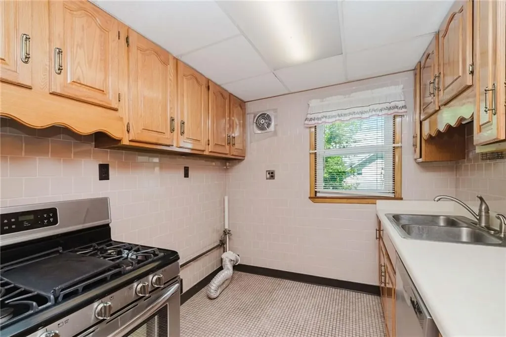266 Norfolk Avenue Pawtucket RI 02861