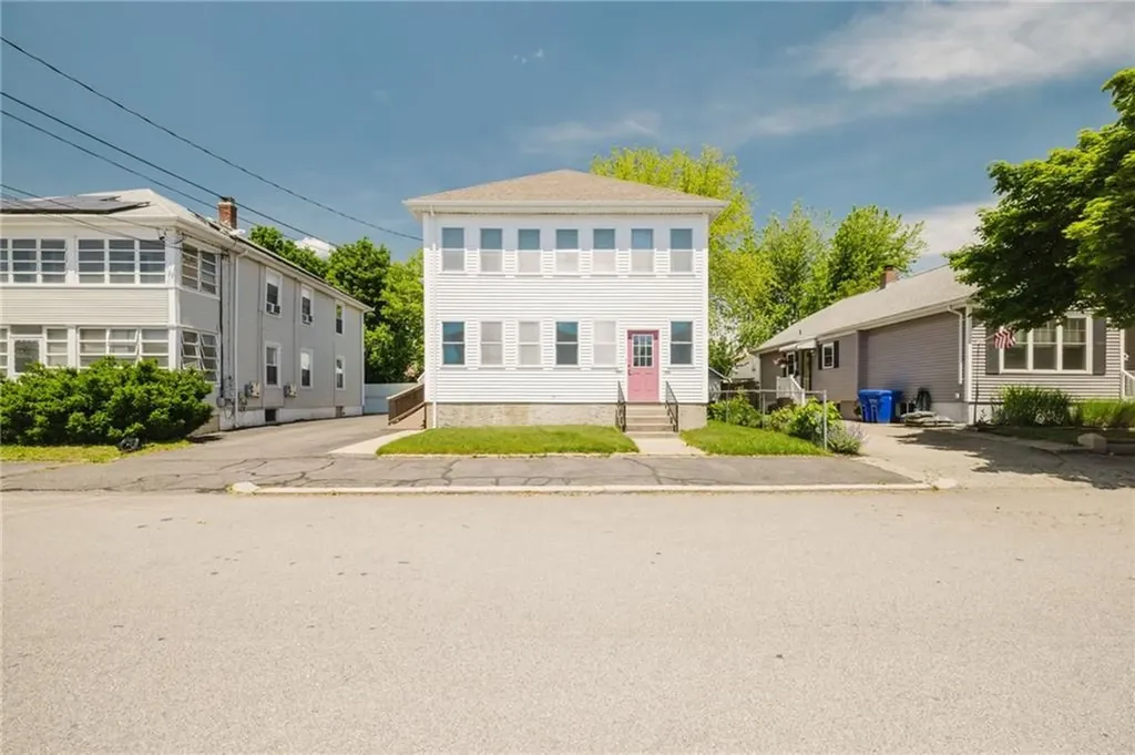 266 Norfolk Avenue Pawtucket RI 02861