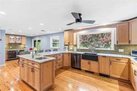7 Pheasant Run Road North Smithfield RI 02896