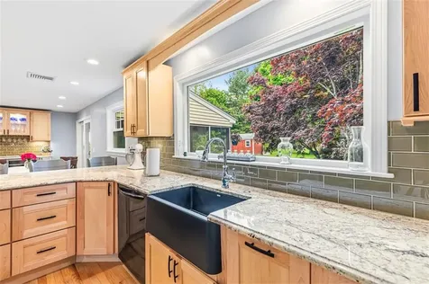 7 Pheasant Run Road North Smithfield RI 02896