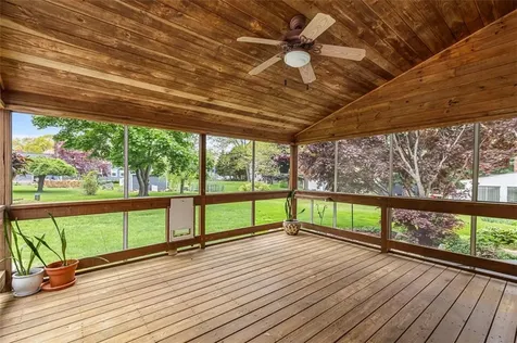 7 Pheasant Run Road North Smithfield RI 02896