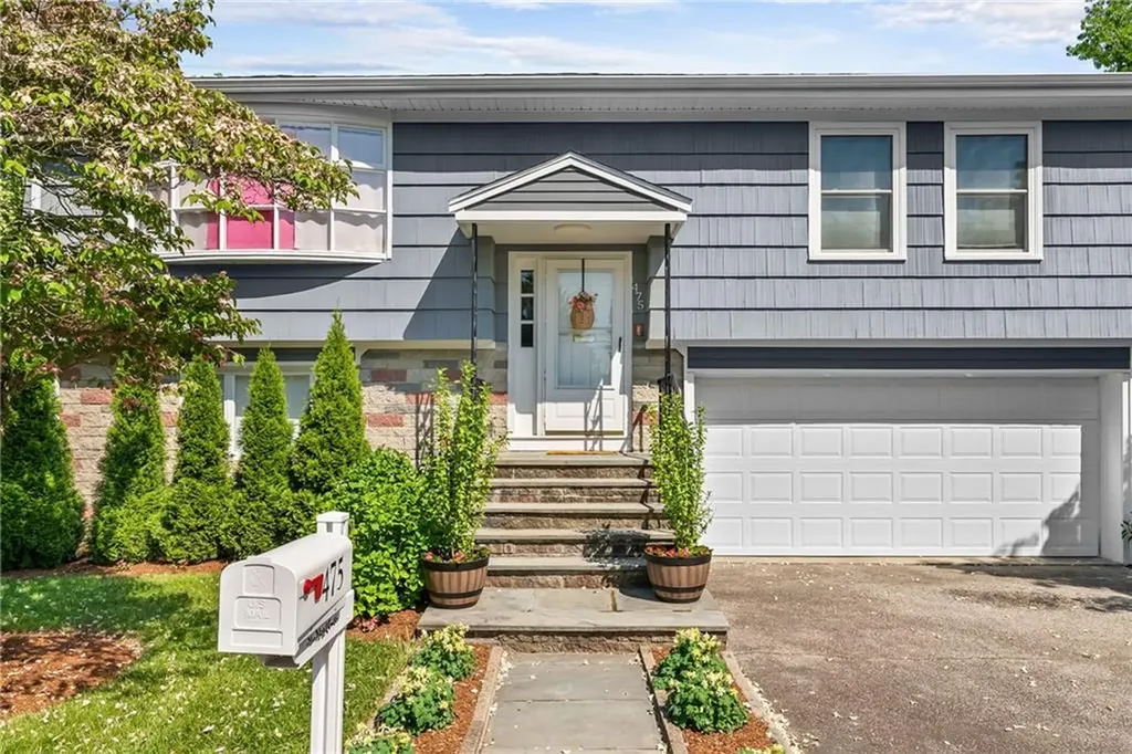 475 Elmgrove Avenue Providence RI 02906